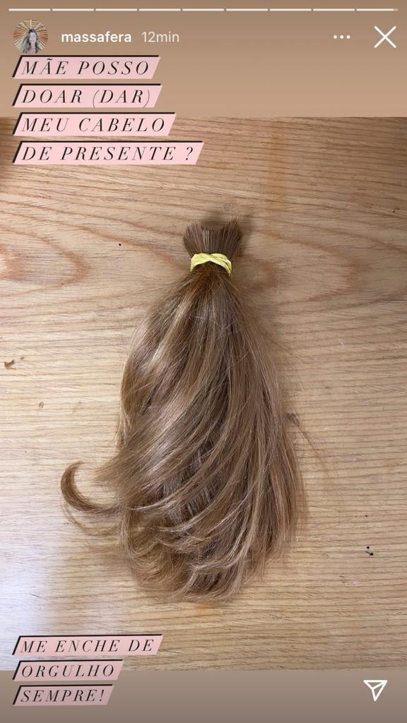 Filha de Grazi corta o cabelo para doação (Foto: Reprodução / Instagram)