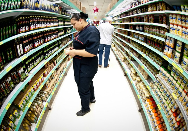Inflação dos alimentos ; custo de vida ; IPCA ; supermercado ; consumo ; varejo ; dinheiro ; cesta básica ;  (Foto: Marcelo Camargo/Agência Brasil)