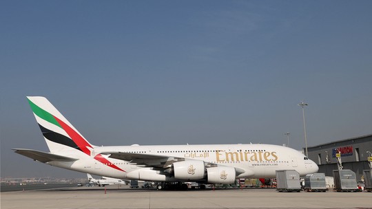 Emirates anuncia voo 'histórico' com combustível sustentável