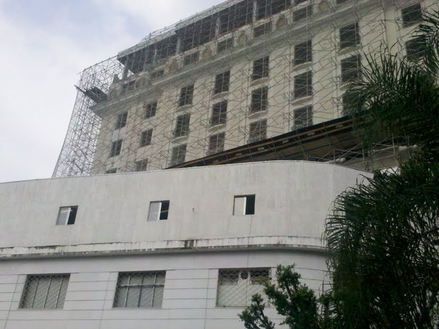 As reformas no prédio do antigo Hotel Glória (Foto: Lilian Quaino/G1)