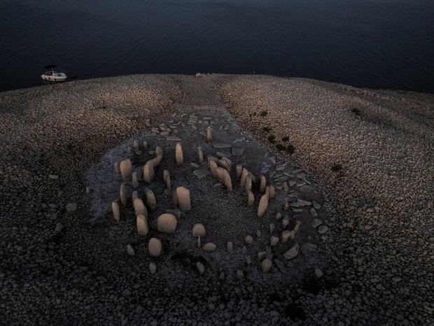 Conheça as relíquias da humanidade reveladas pela seca no hemisfério Norte  (Foto:  Susana Vera/Reuters)