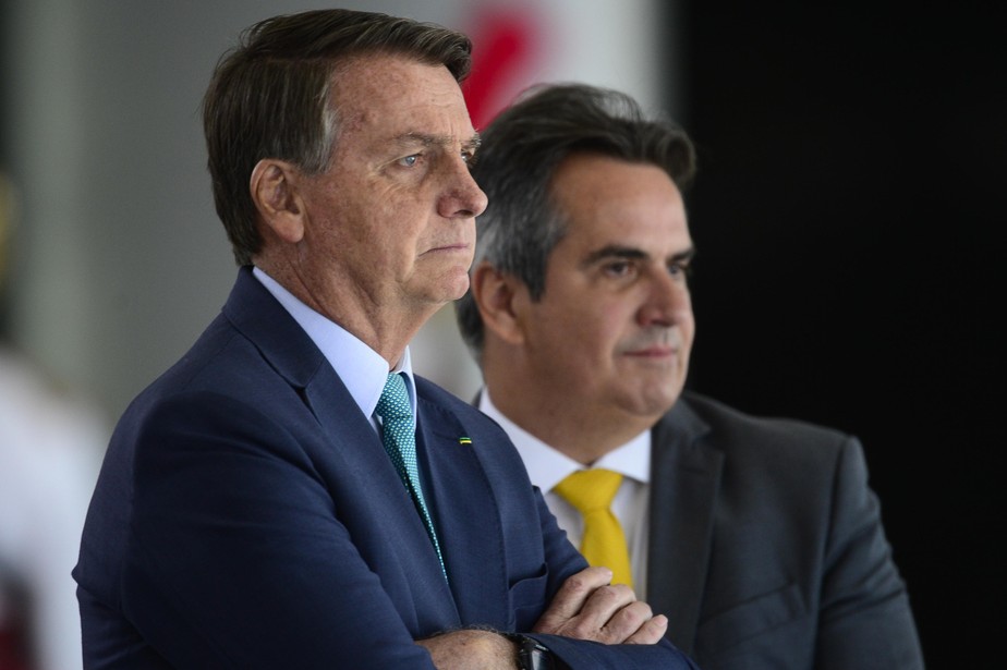 Bolsonaro e Nogueira: ministro rebate rumores de que valor do auxílio não seria estendido para 2023