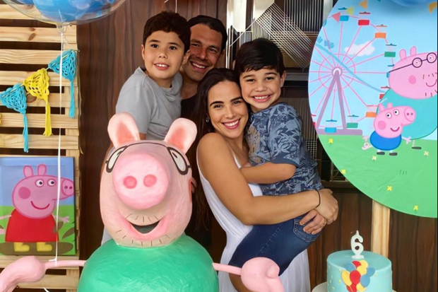 Wanessa comemora o aniversário do filho João, ao lado de Marcus Buaiz e José  (Foto: Reprodução Instagram)