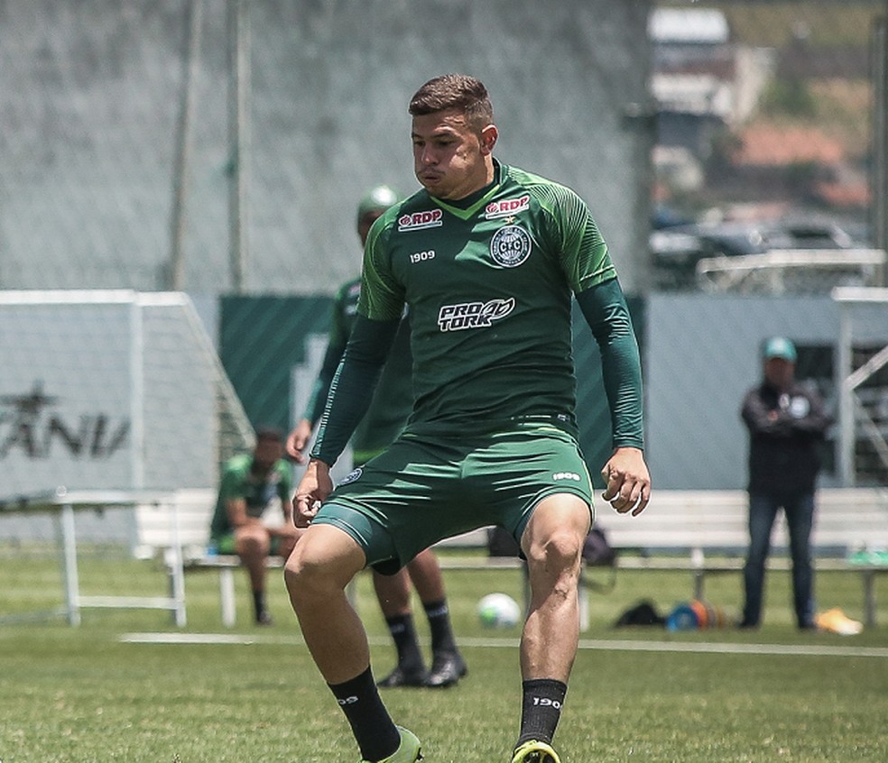 Hugo Moura em treino do Coritiba — Foto: Divulgação/Coritiba