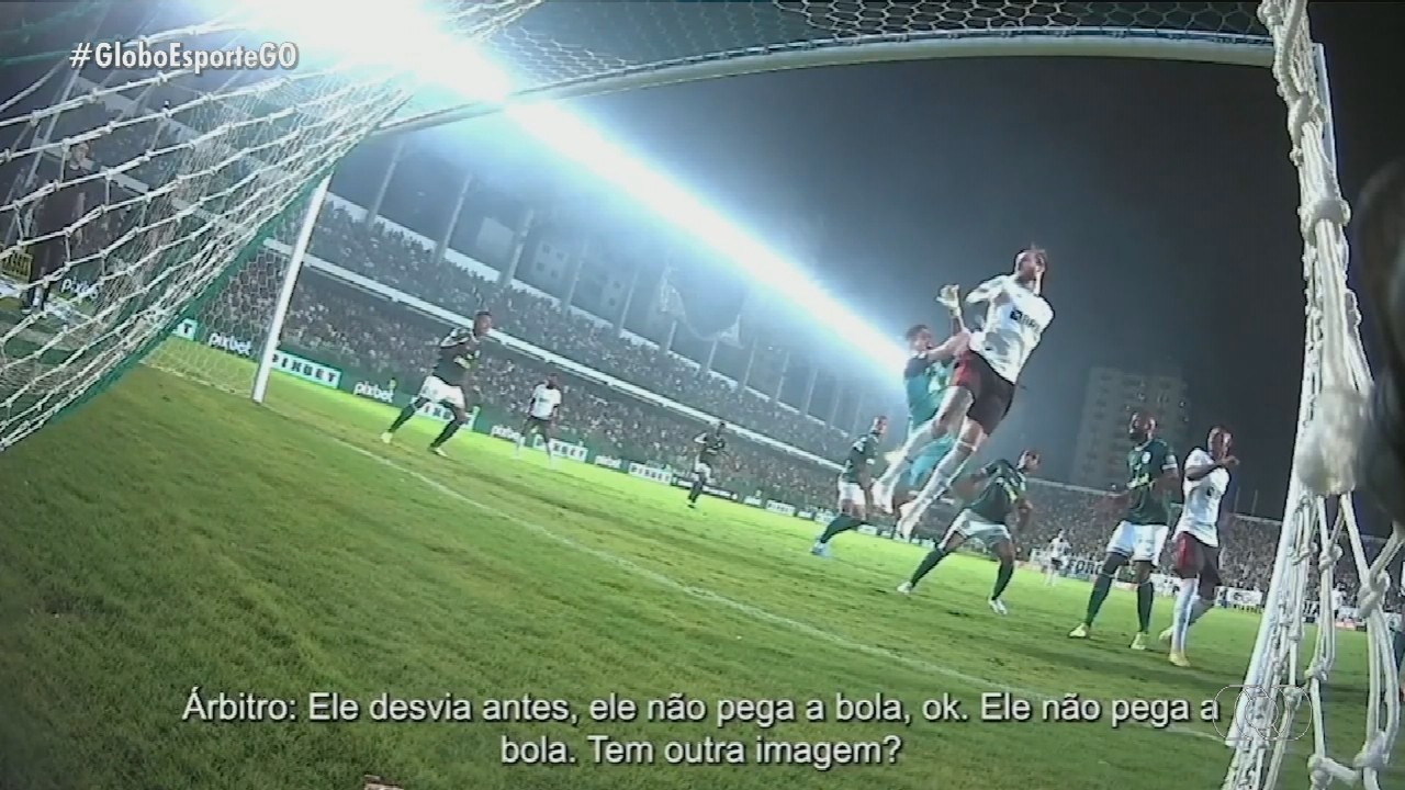 CBF divulga &aacute;udios do VAR em jogo do Goi&aacute;s contra o Flamengo