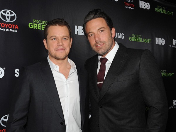 Matt Damon e Ben Affleck são melhores amigos desde a ‘Cambridge Rindge and Latin School’ em Massachusetts. (Foto: Getty Images)