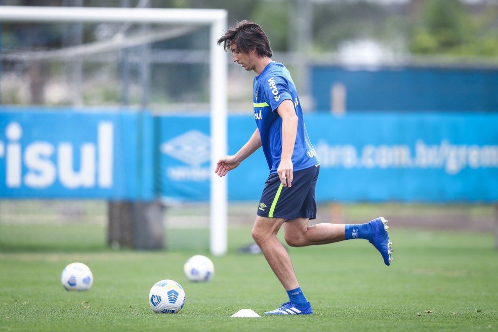 Geromel segue fora, mas Borja viaja e fica à disposição após lesão