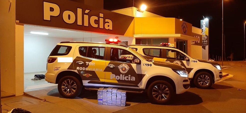 Droga foi apreendida em Presidente Venceslau — Foto: Polícia Rodoviária