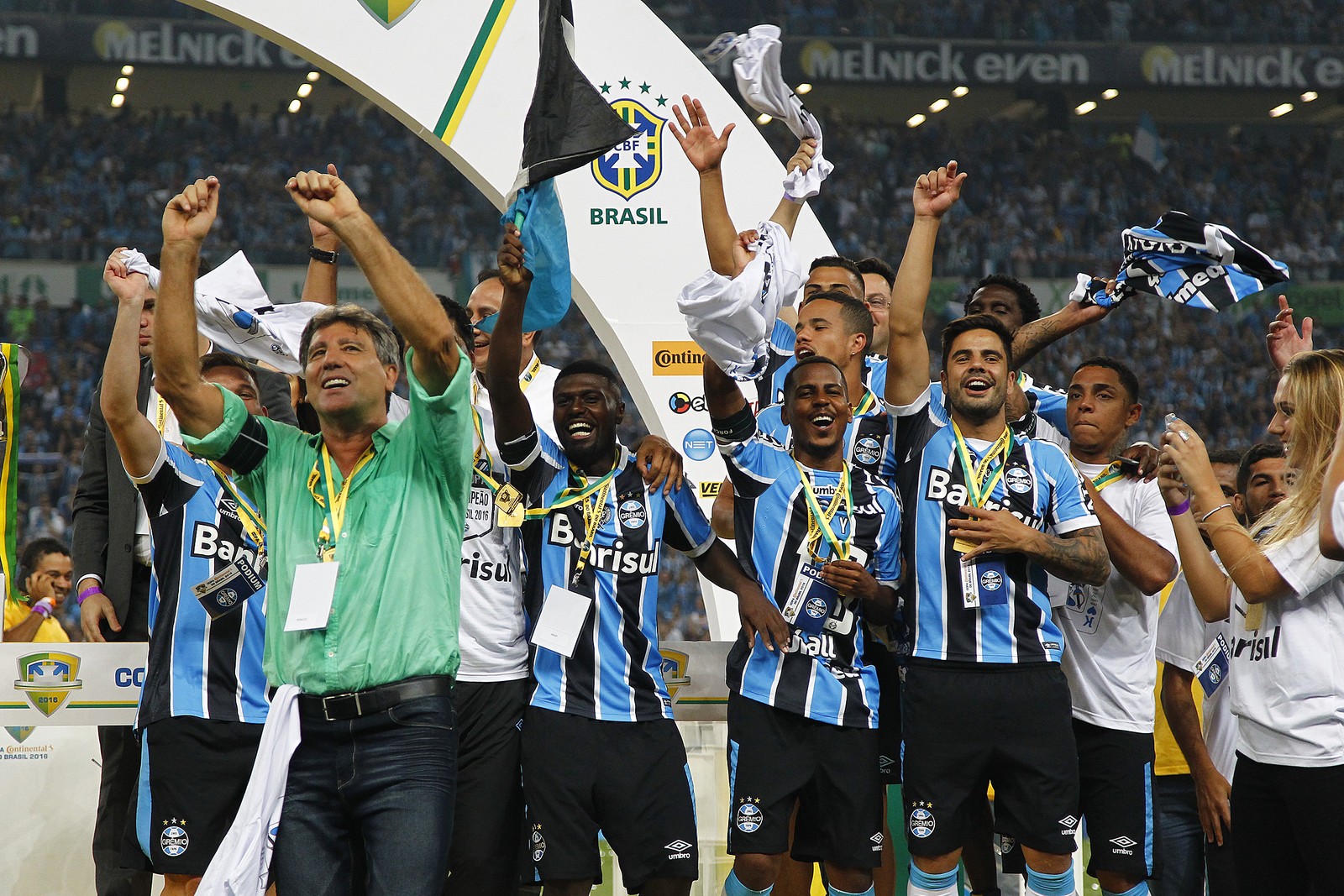 Duas semis e taça: parceria com Renato faz Grêmio sonhar com hexa na Copa do BR
