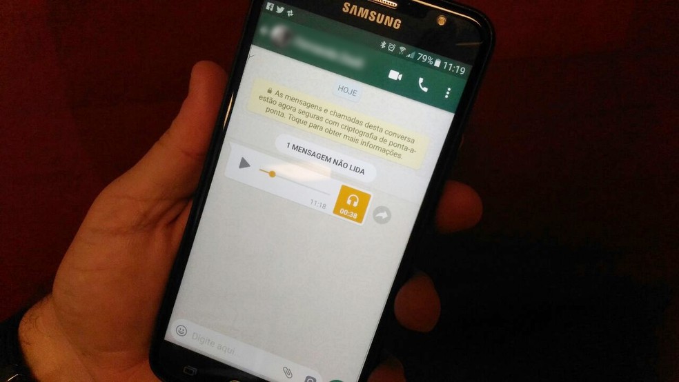 Motoboy abriu arquivo no celular e caiu na pegadinha do 'gemidão' (Foto: Fernanda Zauli/G1 )