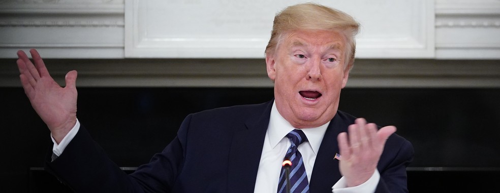 Presidente dos EUA, Donald Trump, durante encontro com congressistas na Casa Branca nesta sexta-feira (8) — Foto: Mandel Ngan/AFP