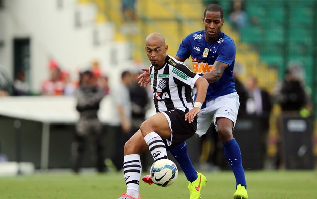 André Rizek lembra Brasileiro de 2009 e evita cravar Cruzeiro como campeão