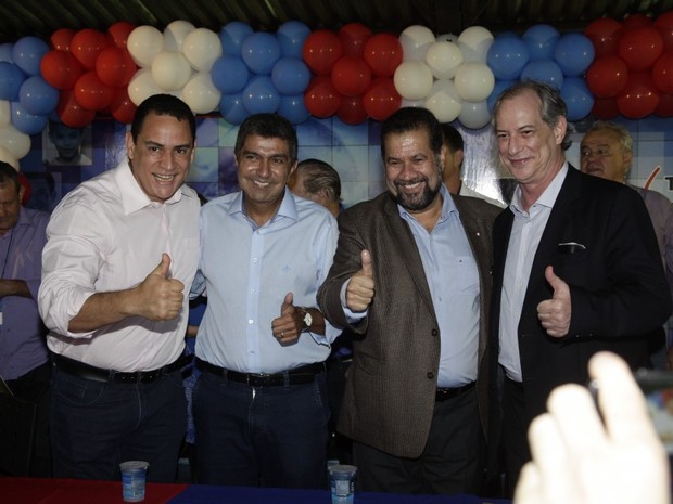 Josias Da Vitória, Sérgio Vidigal, Carlos Lupi e Ciro Gomes (Foto: Edson Reis/Divulgação)
