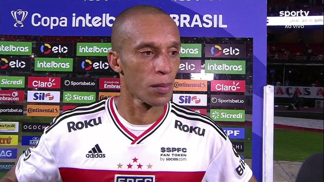 Miranda destaca vitória do São Paulo e elogia atuação de Thiago Couto: 'Está no caminho de ser um grande goleiro'