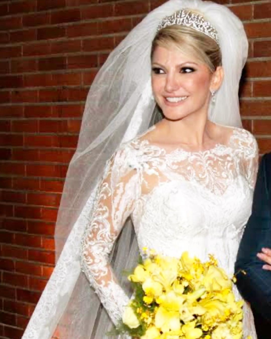 Antonia Fontenelle vai sortear seu vestido de casamento com Jonathan Costa (Foto: Reprodução/Instagram)
