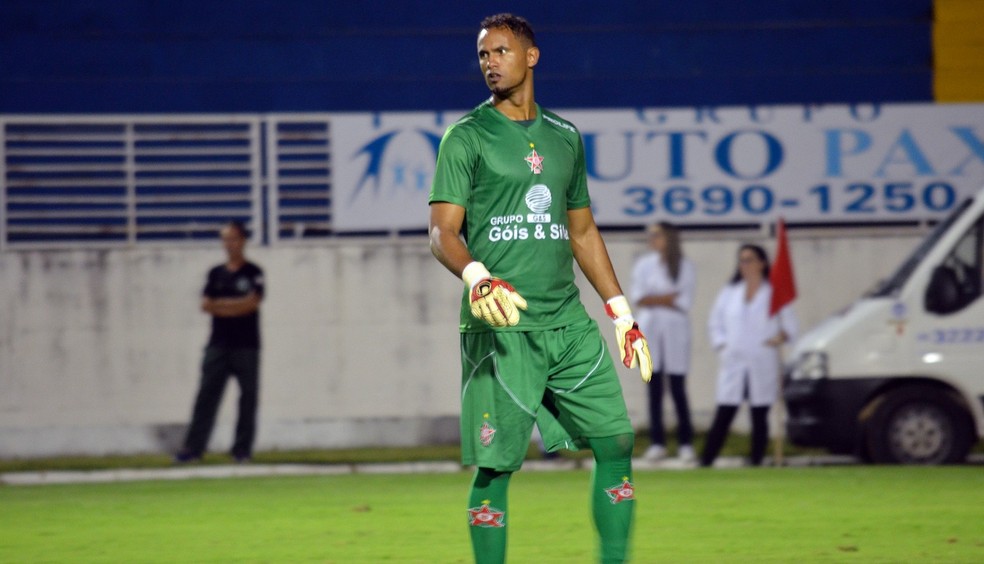 O Rio Branco anunciou contratação do goleiro Bruno no domingo (26) — Foto: Régis Melo