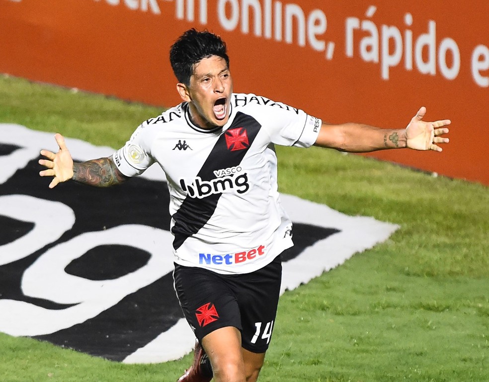 Cano comemora o gol do Vasco contra o Fluminense, em 13 de dezembro do ano passado � Foto: Andr� Dur�o