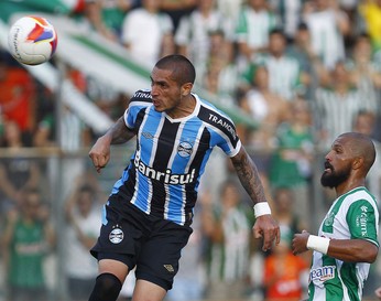 Braian fecha um mês sem gol, mas é exemplo de peça