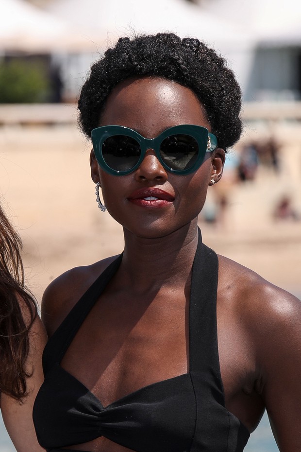 CANNES, FRANCE - MAY 10:  Lupita Nyong'o attends the photocall for "355" during the 71st annual Cannes Film Festival at Palais des Festivals on May 10, 2018 in Cannes, France.  (Photo by Mike Marsland/Mike Marsland/WireImage) (Foto: Mike Marsland/WireImage)