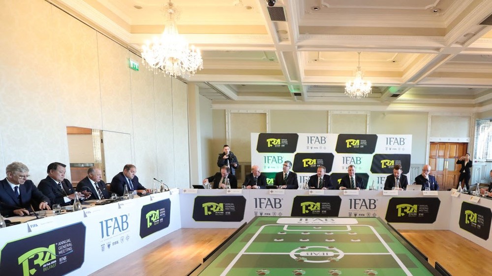 IFAB aprova mudanças no futebol para a próxima temporada, confira o que mudou