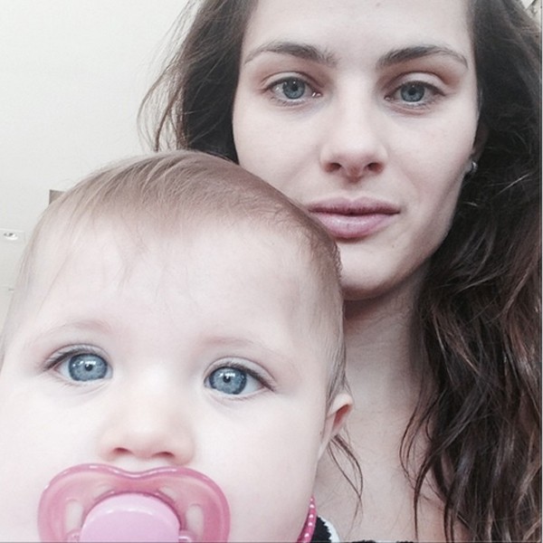 Modelo posta selfie com a sobrinha (Foto: Reprodução/Instagram)