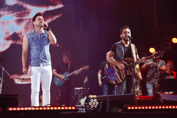 Zezé Di Camargo e Luciano se apresentam no Festival Virada Salvador (Foto: Ed.Globo/Ricardo Cardoso)