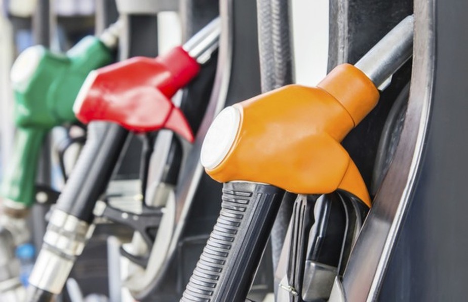 Por que carros rodam mais com gasolina do que com etanol?