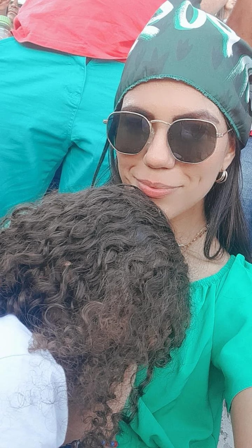 Hemmelly Morais no Estádio Marizão, do Sousa, mas torcendo pelo Treze — Foto: Acervvo pessoal / Hemmelly Morais