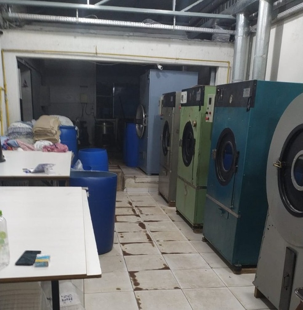 Estrutura da lavanderia não foi atingida pelo fogo — Foto: Corpo de Bombeiros/Divulgação