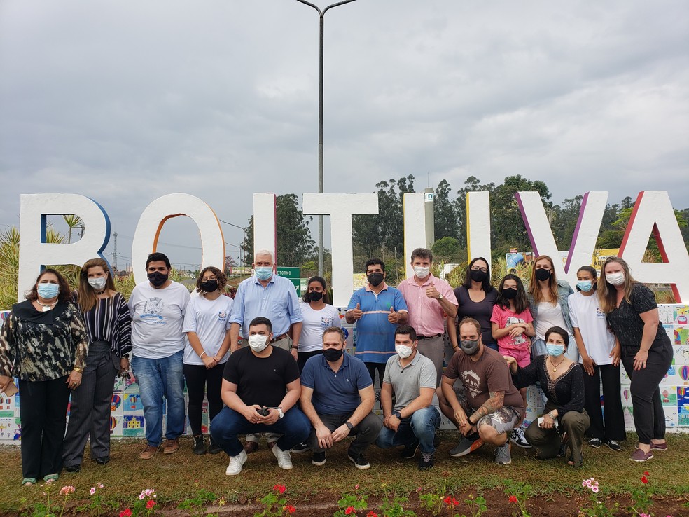 Prefeitura de Boituva inaugura letreiro turístico criado por alunos e idosos de projetos sociais  — Foto: Prefeitura de Boituva/Divulgação 
