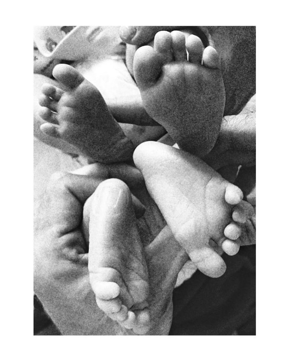 Os pezinhos dos bebês, Romeu e Gael (Foto: Reprodução/ Instagram)