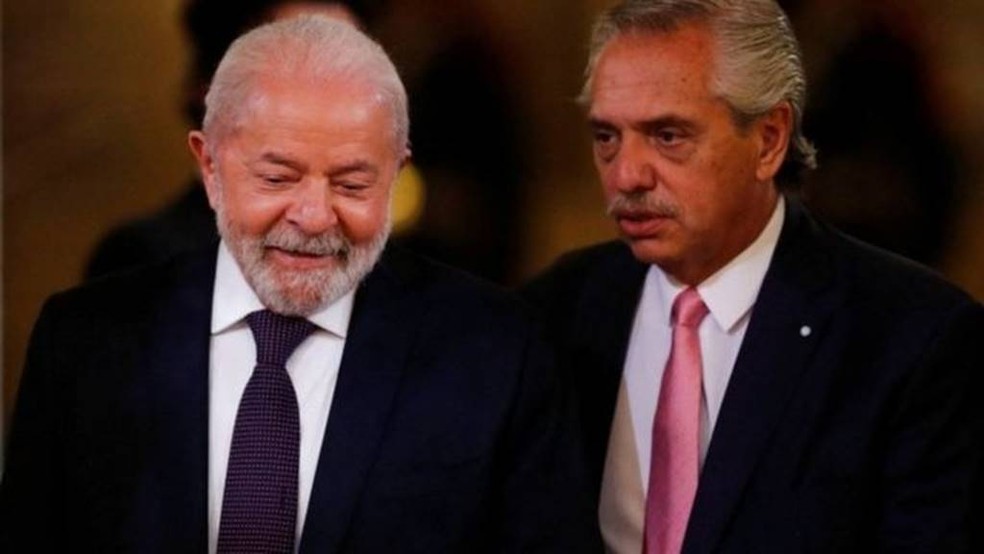 Lula foi eleito em outubro do ano passado e Fernández deve tentar reeleição neste ano.  — Foto: Reuters via BBC