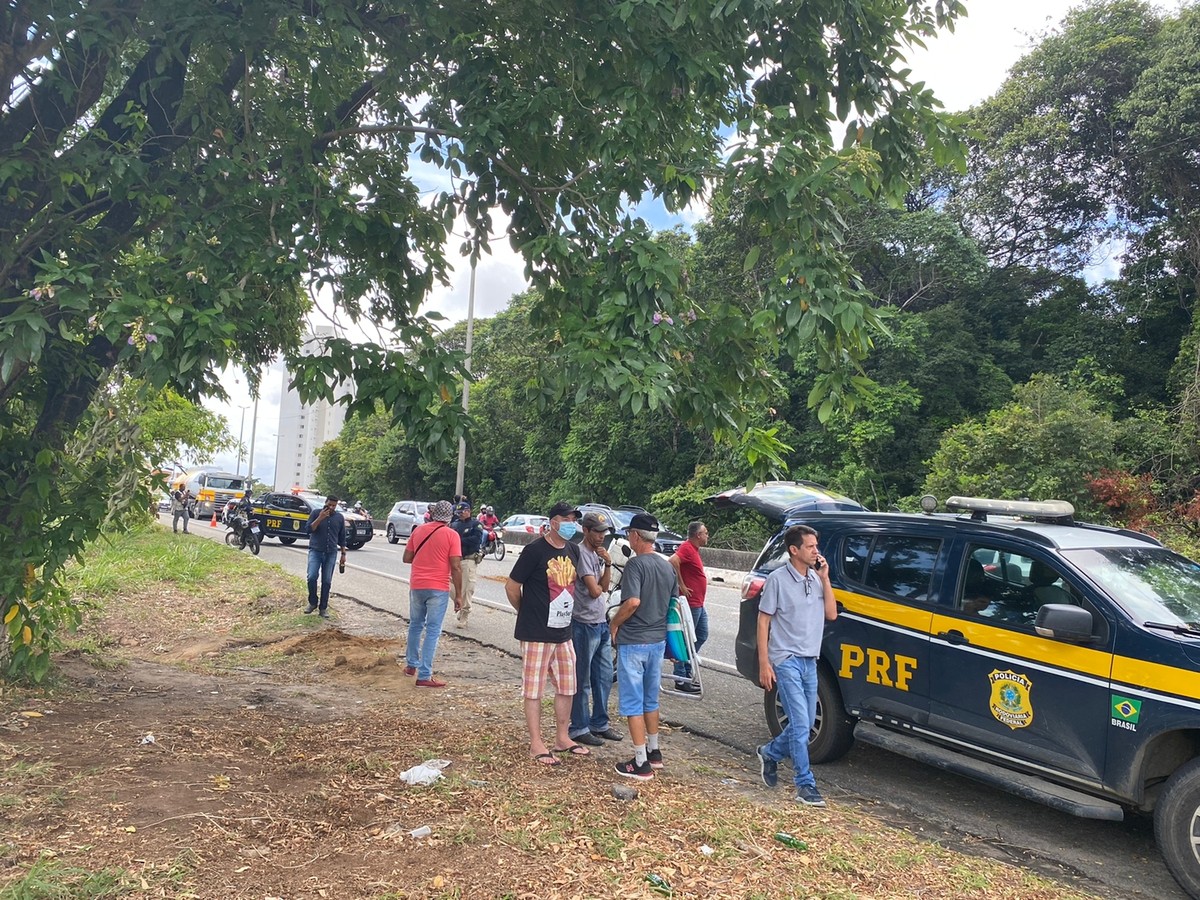 motociclista-tem-pernas-arrancadas-e-outro-fica-ferido-ap-s-acidente
