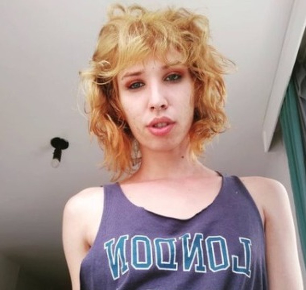 Professora relata transfobia dentro de banheiro de teatro em SC - Globo