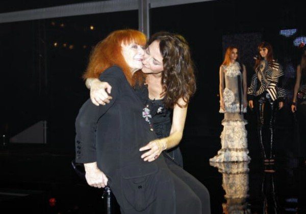 Sonia Rykiel, estilista francesa, ao lado da filha, Nathalie, em 2008 (Foto: Getty Images)