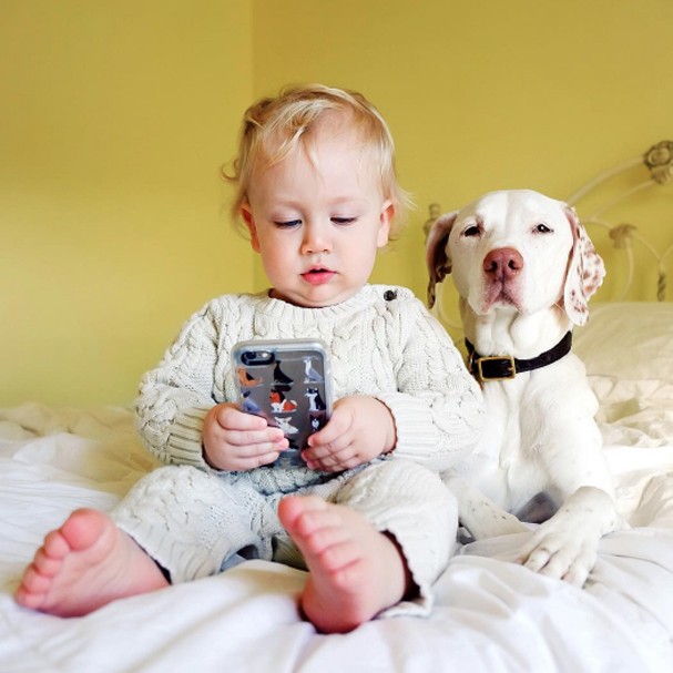 Cachorra Nora escolheu Archie como melhor amigo (Foto: Instagram/Reprodução) Cachorra Nora escolheu Archie como melhor amigo (Foto: Instagram/Reprodução)