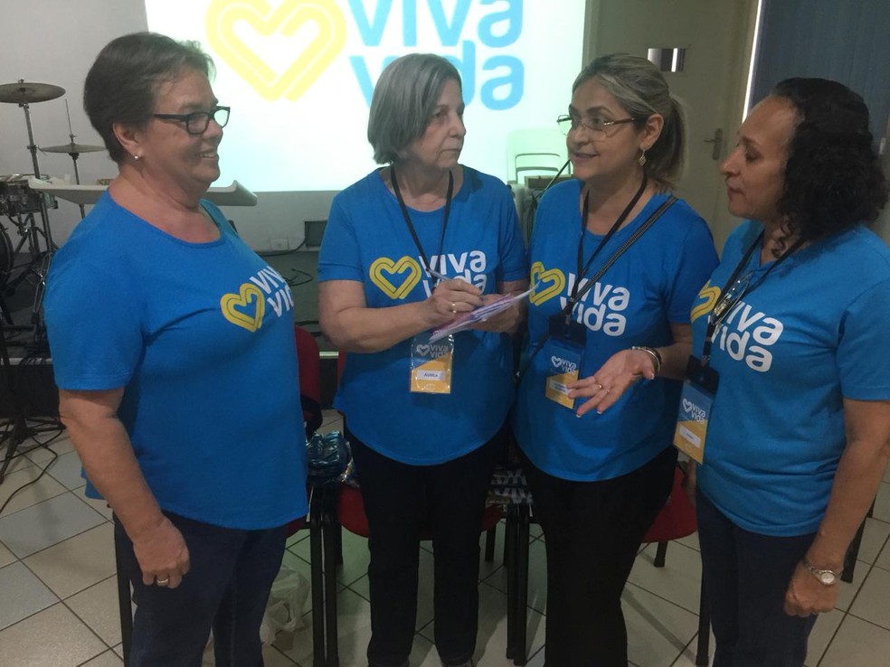 Grupo vai sair com camisetas azuis, para ninguém se perder durante a viagem — Foto: Graziela Rezende/G1 MS