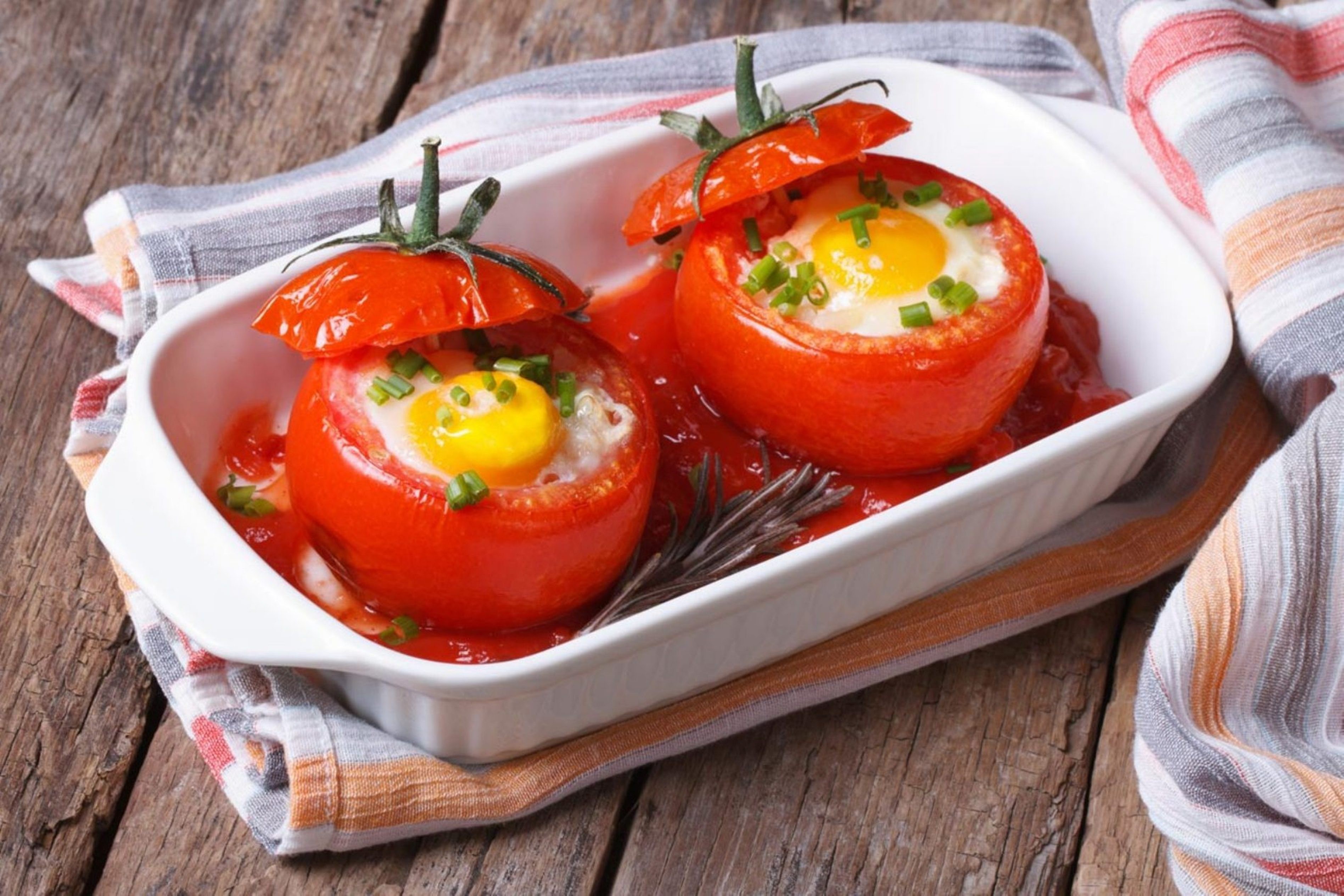 Os tomates recheados com ovo (Foto: Divulgação)