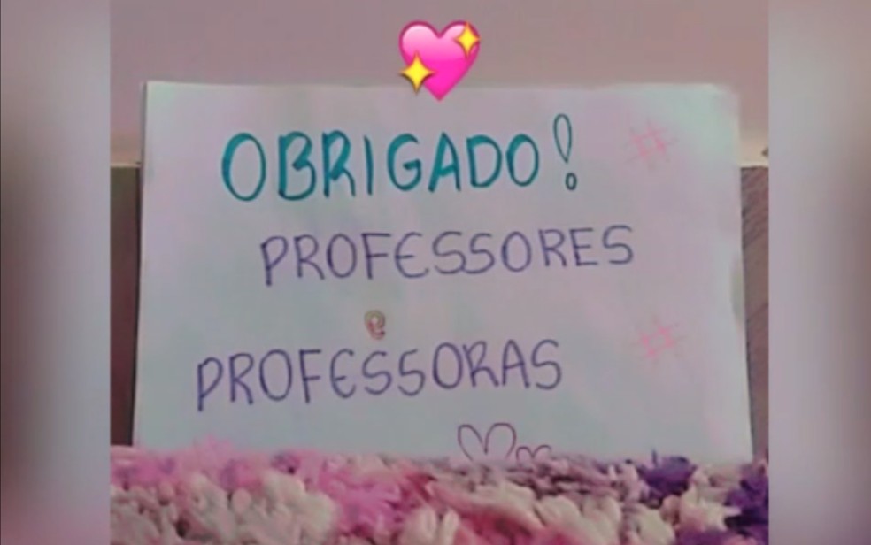 Aluna Faz Video Para Homenagear Professores Que Se Desdobram Para Dar Aulas Pela Web Mudam A Historia De Quem Aprende Goias G1