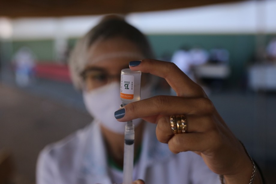 Primavera do Leste é premiada por eficiência na aplicação da vacina