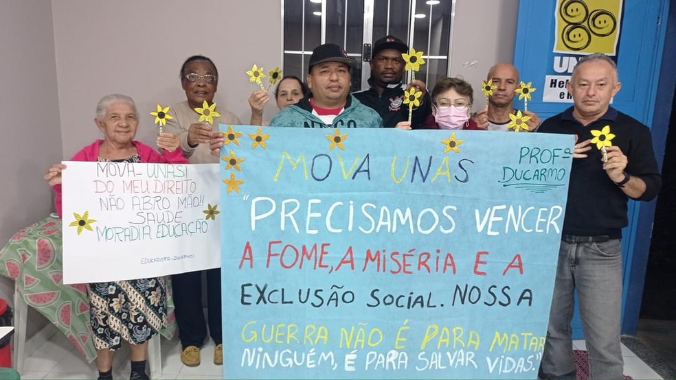 'Mova é amor', resumo Ducarmo Galvão, educadora de alfabetização de adultos em Heliópolis — Foto: Arquivo pessoal