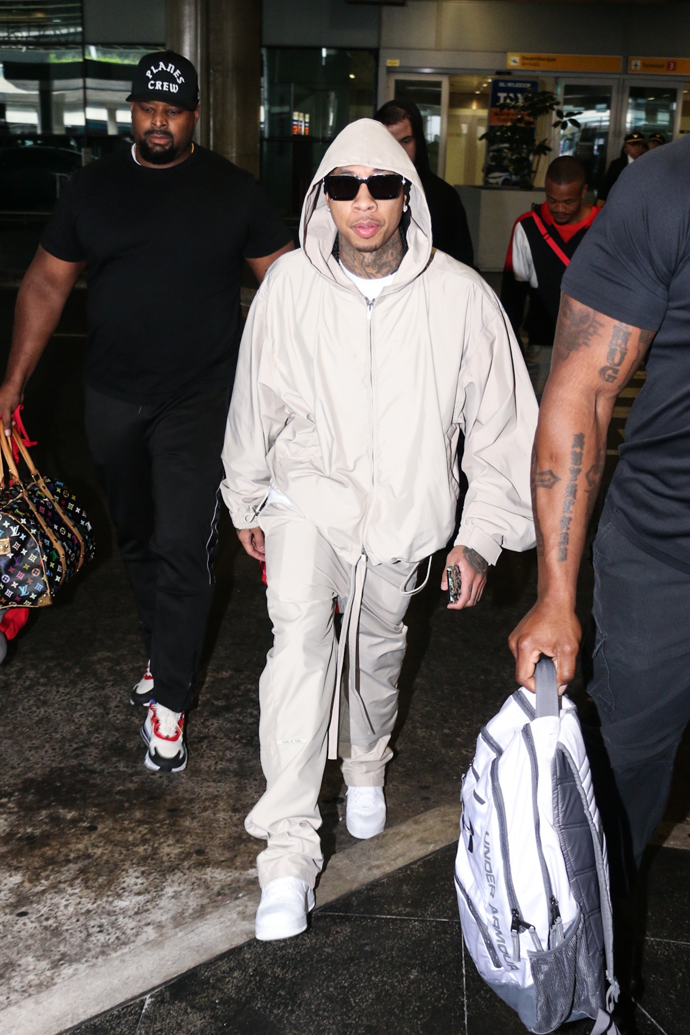 Tyga, rapper e ex de Kylie Jenner, chega ao Brasil (Foto: Lucas Ramos/Agnews)