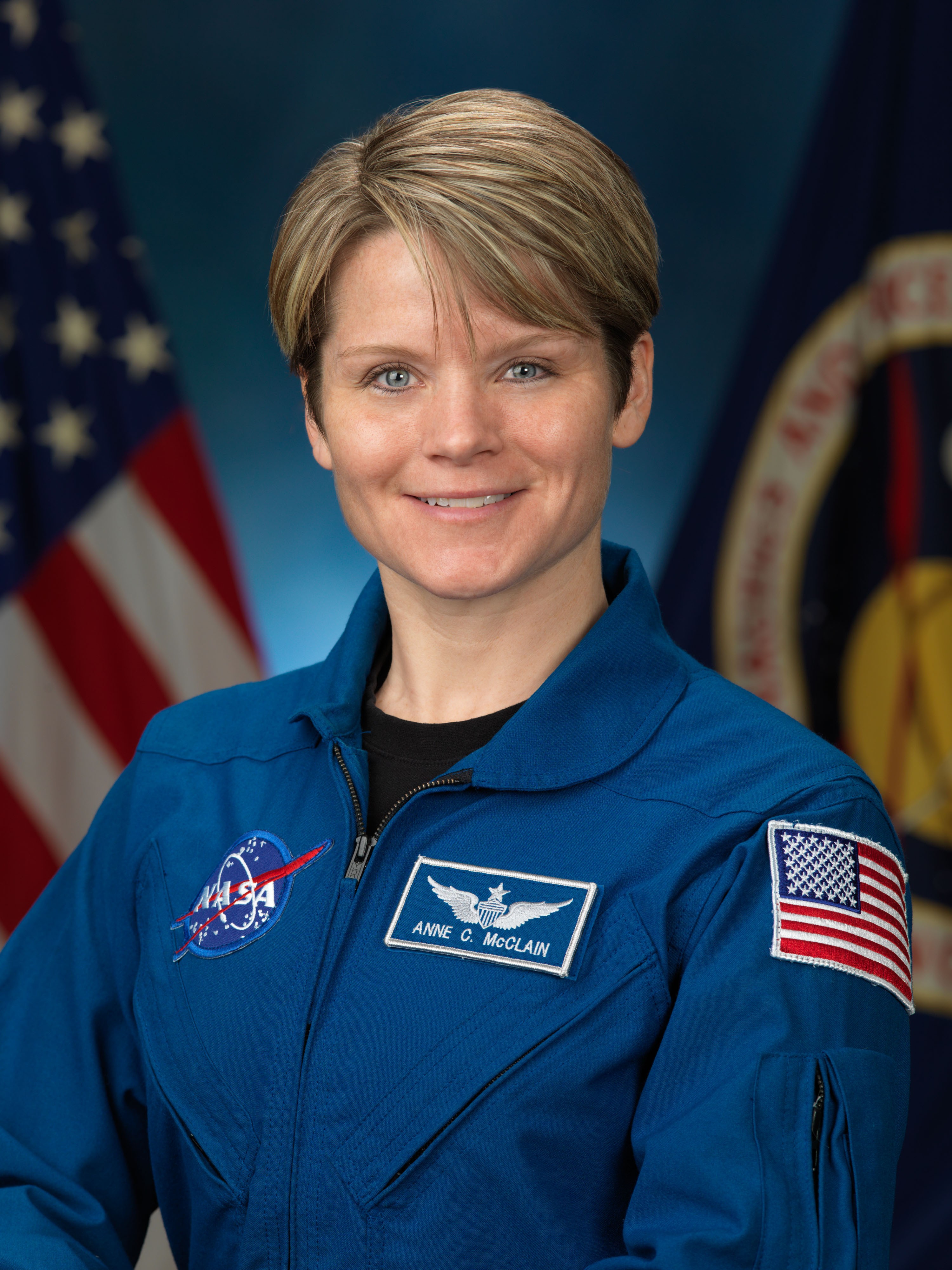 Anne McClain nasceu em junho de 1979; se escolhida, terá 44 anos quando pisar na Lua (Foto: NASA)