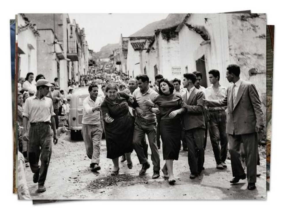 Após a Segunda Guerra Mundial, as famílias da máfia siciliana impuseram seu controle sobre a ilha com assassinato e extorsão. — Foto: Getty Images via BBC