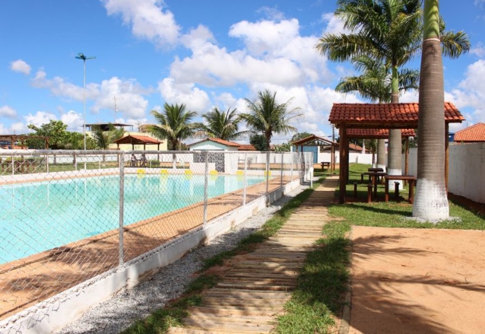 Apos Churrasco Homem Invade Piscina E Morre Afogado Em Capelinha Vales De Minas Gerais G1