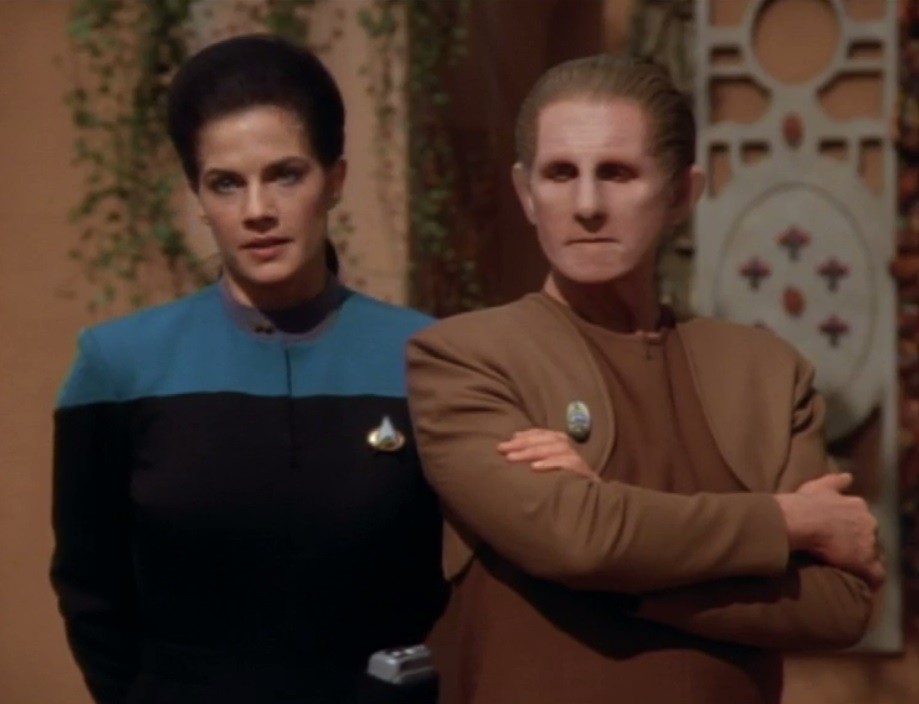 Terry Farrell e Rene Auberjonois em Star Trek: Deep Space Nine (1993) (Foto: Divulgação)