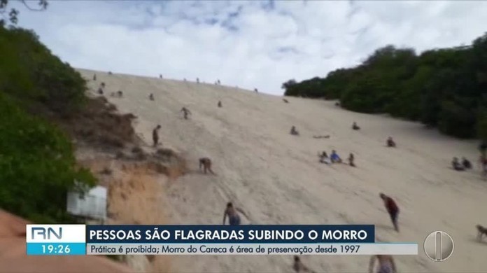 Banhistas sobem área proibida do Morro do Careca, em Natal | Rio Grande do  Norte | G1