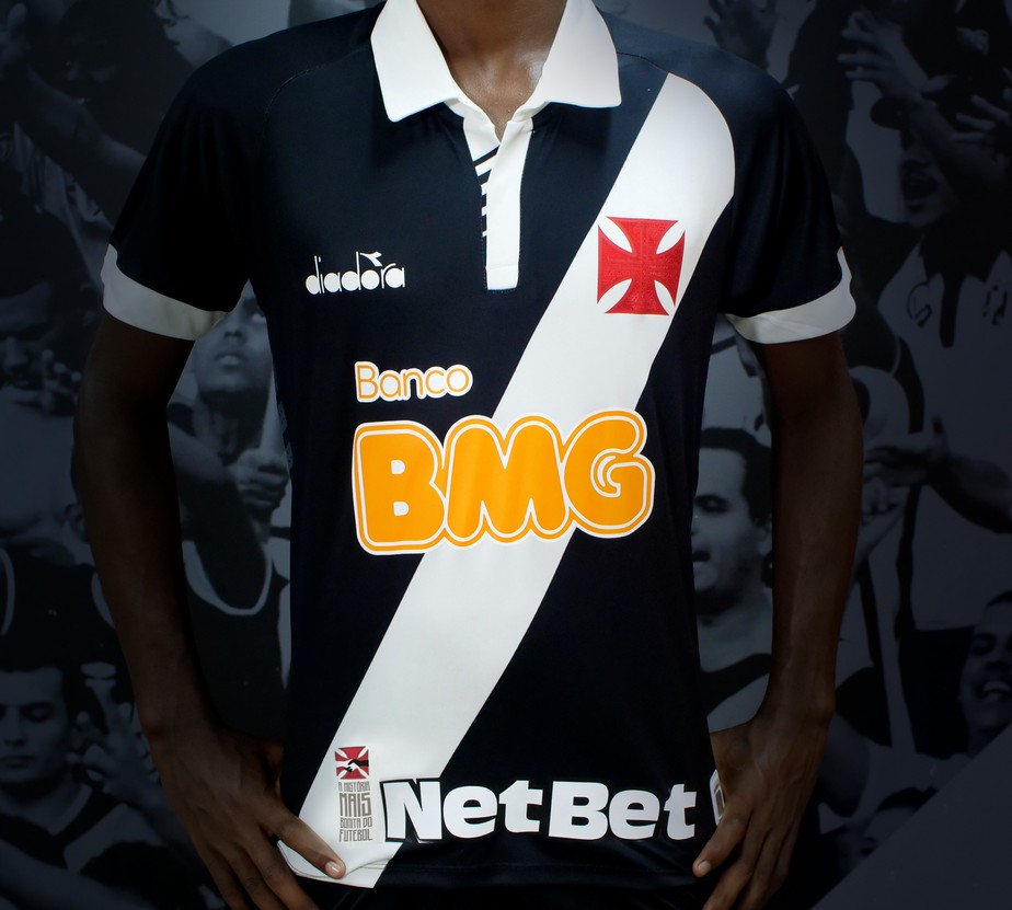 Vasco Divulga Nova Camisa Com Referencia A Luta Contra O Racismo - vasco divulga nova camisa com camisa roblox times espanhois barcelona camisas futebol Vasco Divulga Nova Camisa Com Referencia A Luta Contra O Racismo - camisa roblox times espanhois barcelona camisas futebol