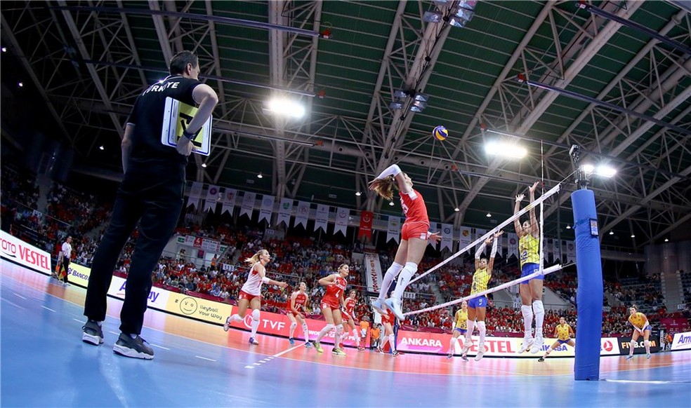 Brasil jogou contra a Turquia no GP de vôlei neste domingo (Foto: FIVB)