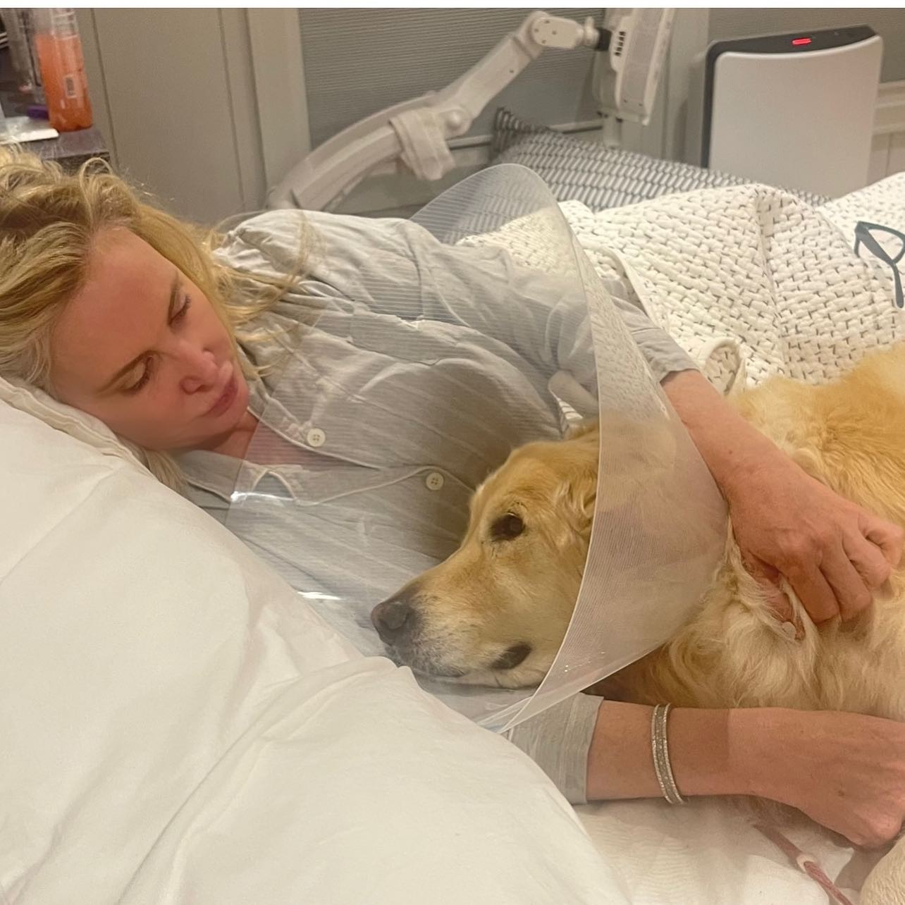 Shannon Beador com seu cachorro (Foto:  reprodução / Instagram)